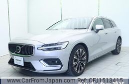 volvo v60 2023 CFJ1513415