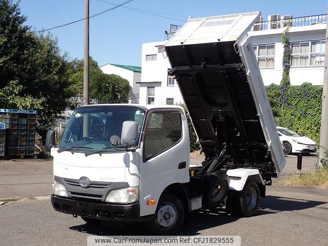 hino dutro 2013 CFJ1829555 image 1