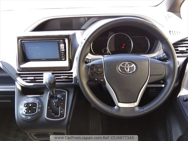 toyota voxy 2015 -TOYOTA--Voxy DBA-ZRR80W--ZRR80-0148394---TOYOTA--Voxy DBA-ZRR80W--ZRR80-0148394- image 2