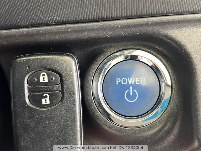 toyota aqua 2015 CFJ1334004 image 2