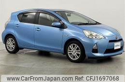 toyota aqua 2012 CFJ1697068