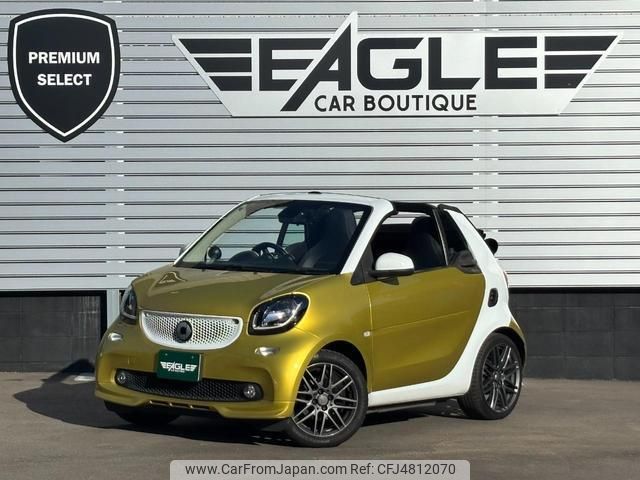 smart fortwo-convertible 2018 CFJ4812070 image 2