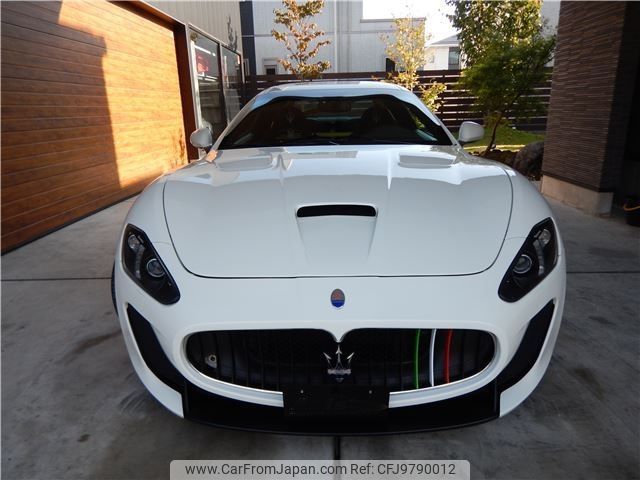 maserati granturismo 2013 -MASERATI--Maserati GranTurismo -MMCS---ZAMLM45B000057453---MASERATI--Maserati GranTurismo -MMCS---ZAMLM45B000057453- image 1