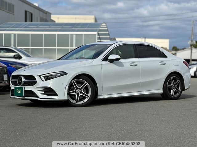 mercedes-benz a-class 2023 quick_quick_5AA-177184_W1K1771842J343442 image 1