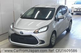 toyota aqua 2022 CFJ1609586
