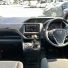 toyota voxy 2018 CFJ1506276 image 28