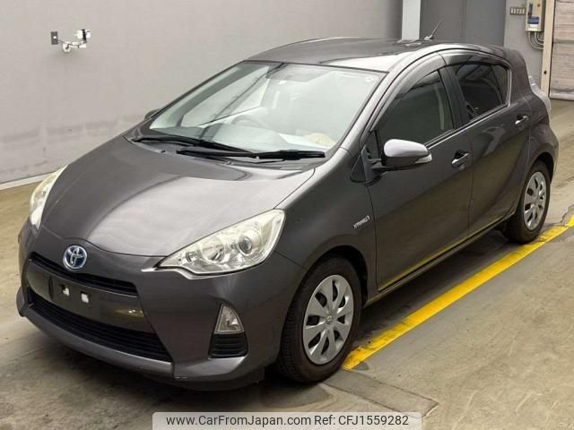 toyota aqua 2012 CFJ1559282 image 1