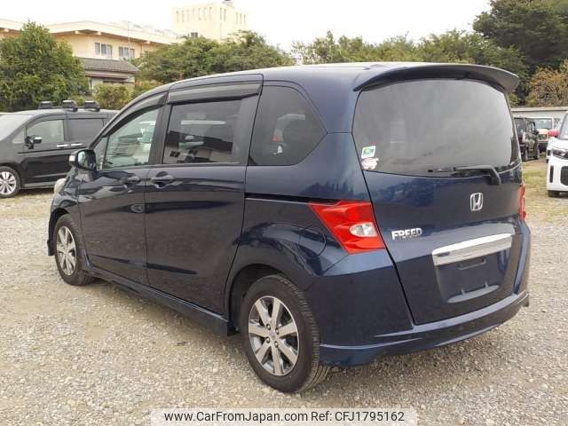 honda freed 2011 CFJ1795162 image 2