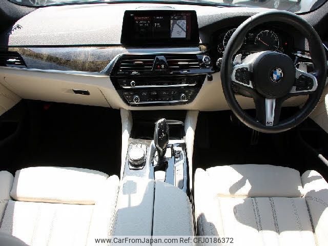 bmw 5-series 2018 -BMW--BMW 5 Series DBA-JA20--WBAJA52000G886711---BMW--BMW 5 Series DBA-JA20--WBAJA52000G886711- image 2