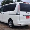 nissan serena 2013 P00296 image 12