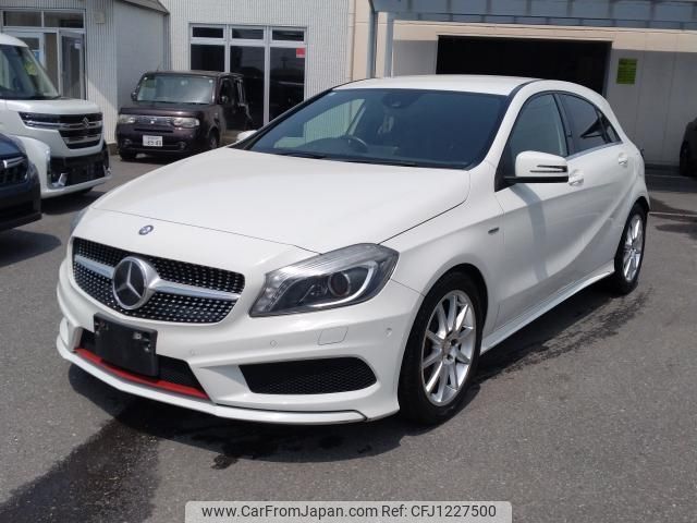 mercedes-benz a-class 2013 quick_quick_176044_WDD1760442J138394 image 1