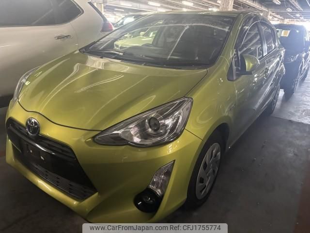 toyota aqua 2017 CFJ1755774 image 1