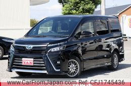 toyota voxy 2017 CFJ1745436