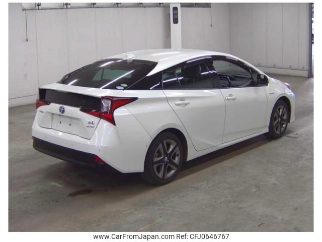 toyota prius 2019 quick_quick_DAA-ZVW55_8070853 image 2