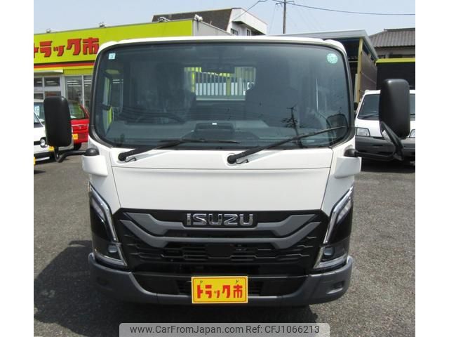 isuzu elf-truck 2024 CFJ1066213 image 2
