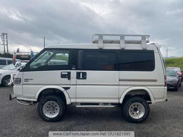 mitsubishi delica-starwagon 1998 CFJ1821095 image 2