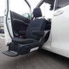 toyota voxy 2019 quick_quick_DBA-ZRR80G_ZRR80-0521100 image 13