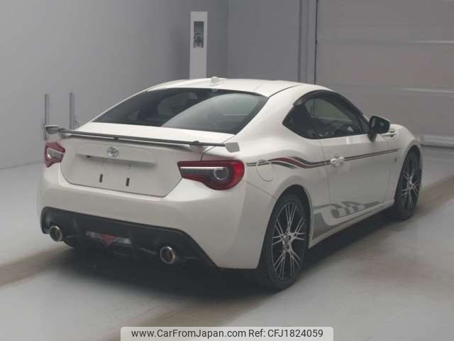 toyota 86 2018 CFJ1824059 image 2