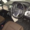 toyota noah 2017 CFJ1670188 image 4