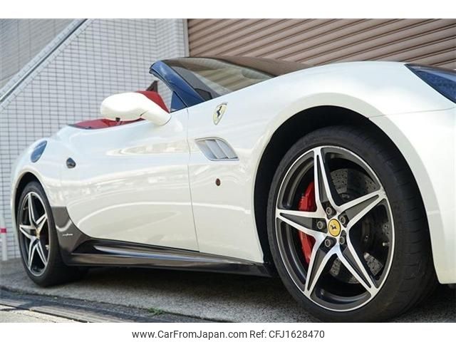 ferrari california 2013 CFJ1628470 image 2