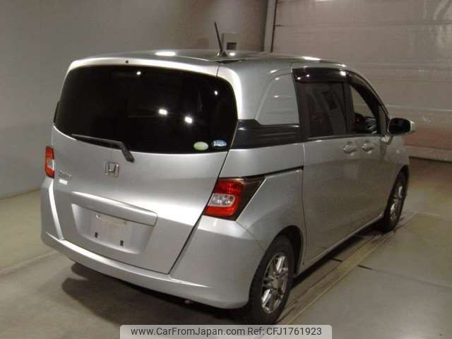 honda freed-spike 2010 CFJ1761923 image 2