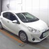 toyota aqua 2017 CFJ1682973 image 1