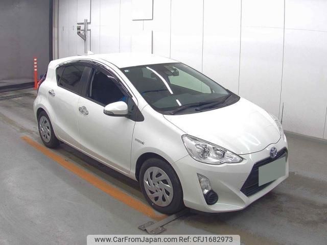 toyota aqua 2017 CFJ1682973 image 1