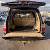 toyota land-cruiser-wagon 2003 -TOYOTA--Land Cruiser Wagon GH-UZJ100W--UZJ100-0143324---TOYOTA--Land Cruiser Wagon GH-UZJ100W--UZJ100-0143324- image 5