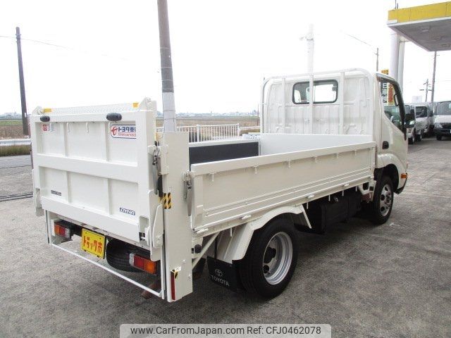 toyota dyna-truck 2016 CFJ0462078 image 2