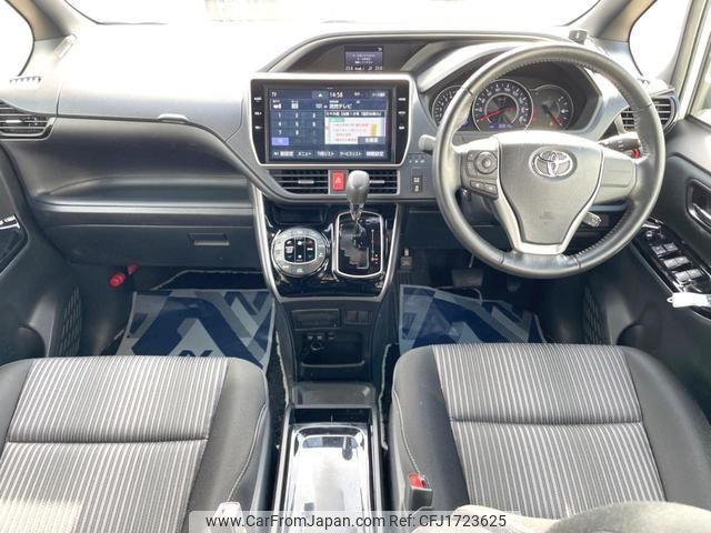 toyota voxy 2018 CFJ1723625 image 2