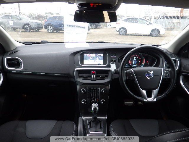 volvo v40 2014 NIKYO_SL34167 image 1