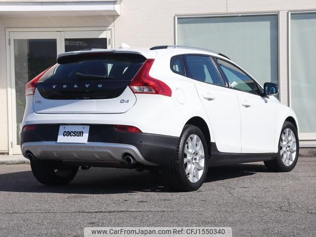 volvo v40 2018 CFJ1550340 image 2