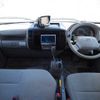 toyota camroad 2002 CFJ7137403 image 16