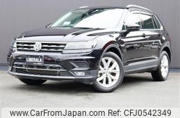 volkswagen tiguan 2017 -VOLKSWAGEN--VW Tiguan ABA-5NCZE--WVGZZZ5NZJW845633---VOLKSWAGEN--VW Tiguan ABA-5NCZE--WVGZZZ5NZJW845633-