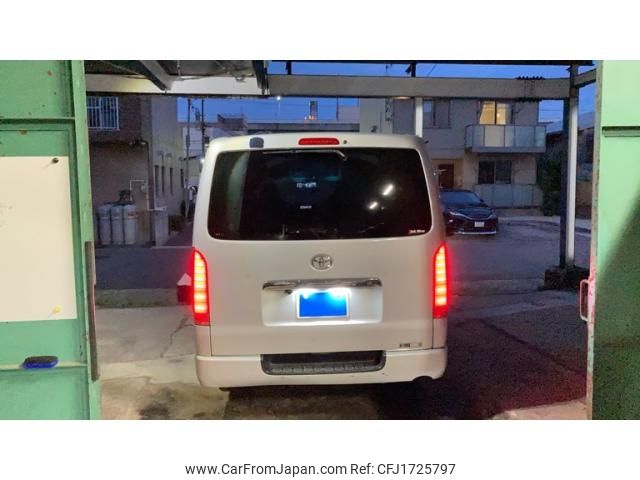toyota hiace-van 2011 CFJ1725797 image 2