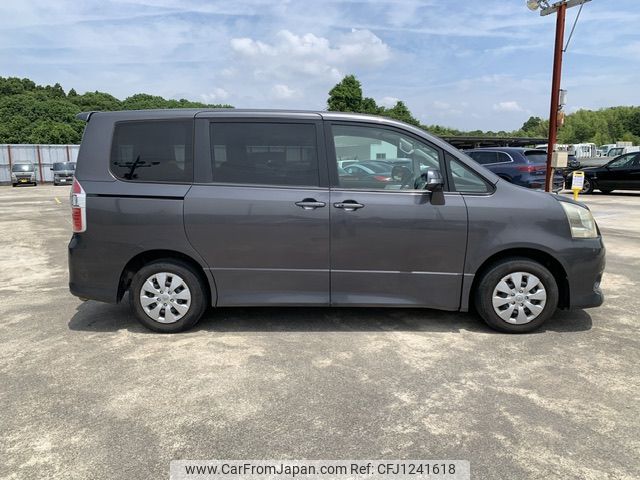 toyota noah 2008 NIKYO_RP92489 image 1