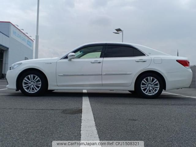 toyota crown-hybrid 2014 CFJ1508321 image 2