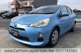 toyota aqua 2012 -TOYOTA--AQUA DAA-NHP10--NHP10-2074892---TOYOTA--AQUA DAA-NHP10--NHP10-2074892-