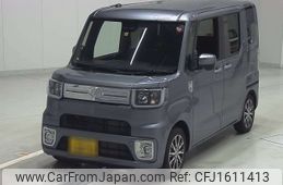 toyota pixis-mega 2018 CFJ1611413