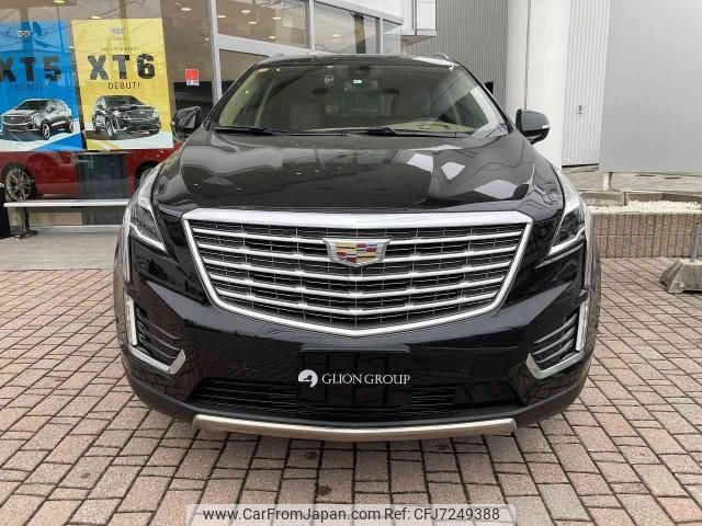 cadillac xt5-crossover 2018 quick_quick_ABA-C1UL_1GYFN9RS4JZ169515 image 2