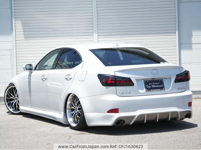 lexus is 2009 CFJ1630622 image 2