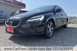 volvo v40 2018 CFJ1635836