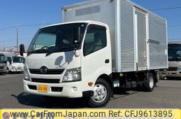 hino dutro 2012 GOO_NET_EXCHANGE_0206394A30240322W001