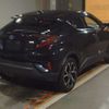 toyota c-hr 2017 -TOYOTA--C-HR DAA-ZYX10--ZYX10-2070026---TOYOTA--C-HR DAA-ZYX10--ZYX10-2070026- image 2