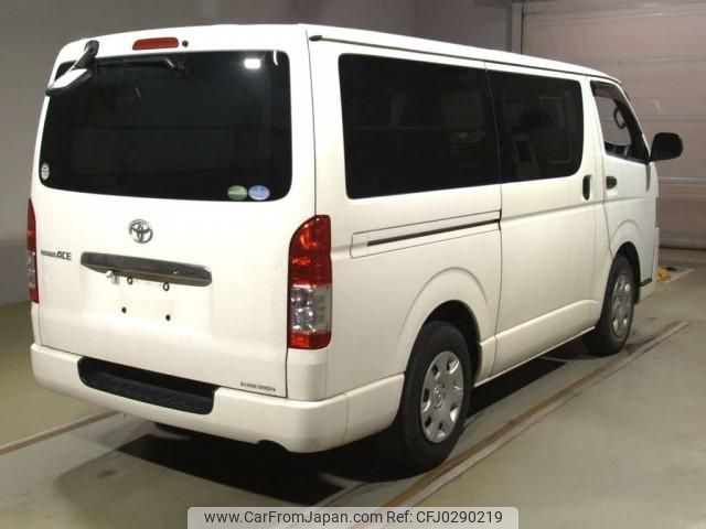 toyota regiusace-van 2014 quick_quick_QDF-KDH201V_KDH201-0156896 image 2