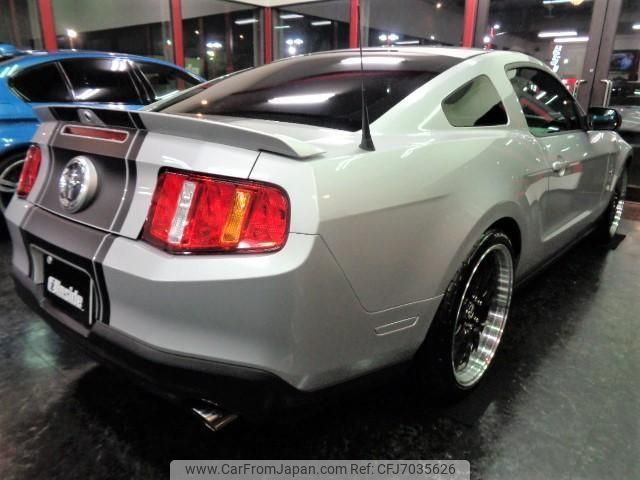 ford-mustang-2013-23247-car_69d0671a-3998-4a39-9faf-257967ab46ee