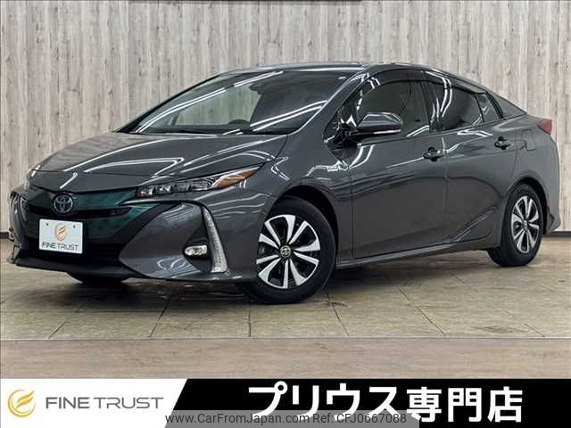 toyota prius-phv 2018 -TOYOTA--Prius PHV DLA-ZVW52--ZVW52-3075193---TOYOTA--Prius PHV DLA-ZVW52--ZVW52-3075193- image 1