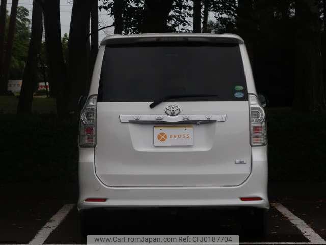 toyota voxy 2013 -TOYOTA--Voxy ZRR70W--0563200---TOYOTA--Voxy ZRR70W--0563200- image 2