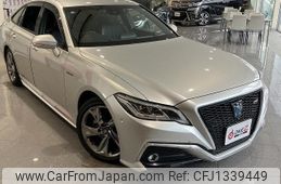toyota crown 2018 CFJ1339449
