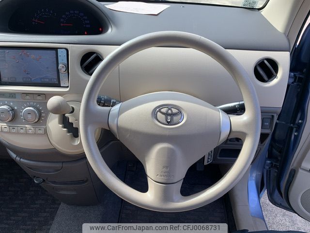 toyota sienta 2011 NIKYO_JW52909 image 1